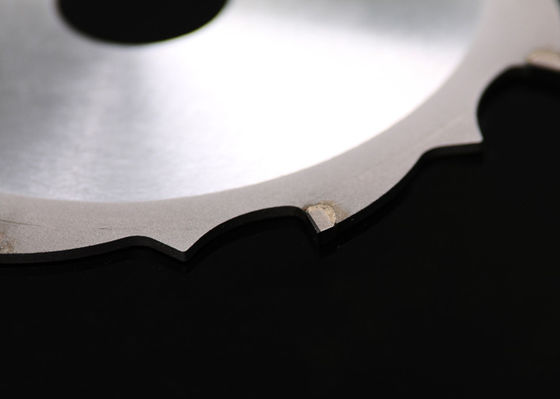 segnare laminato la lama per sega