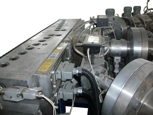 profilo della macchina/finestra del bordo del pannello di parete di 915mm 1220mm WPC che fa macchina 55kw, 37 chilowatt
