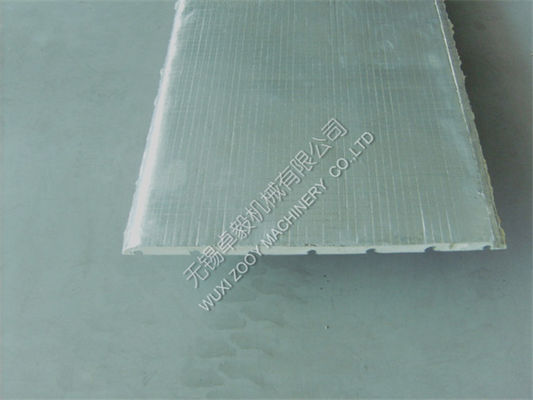 O linea di produzione della macchina del pannello a sandwich unità di elaborazione del soffitto/della parete con l'affronto del di alluminio