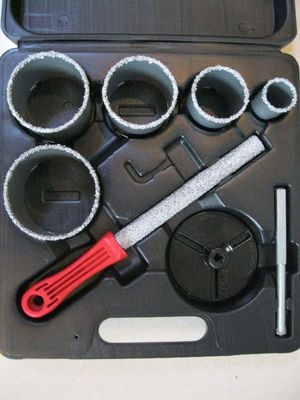 Gli utensili per il taglio per il taglio di metalli del carburo di tungsteno 73mm 83mm„ foro 2-7/8 hanno visto il tagliente